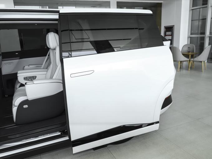 Εξατομικευμένη Έξυπνη Τεχνολογία Ενήλικοι Προσωπικό 5 Πόρτες 7 Θέσεων Xpeng X9 MPV 650Km EV Αυτοκίνητο 9