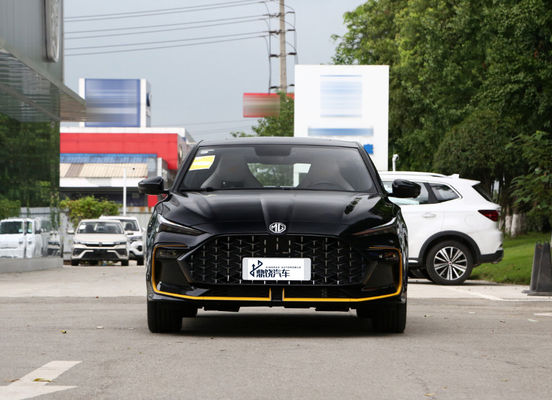 Hatchback συμπαγές και κομψό Ηλεκτρικό MG αυτοκίνητο MG6 εξωτερικό σχεδιασμό συγκρατημένο νόημα Sedan